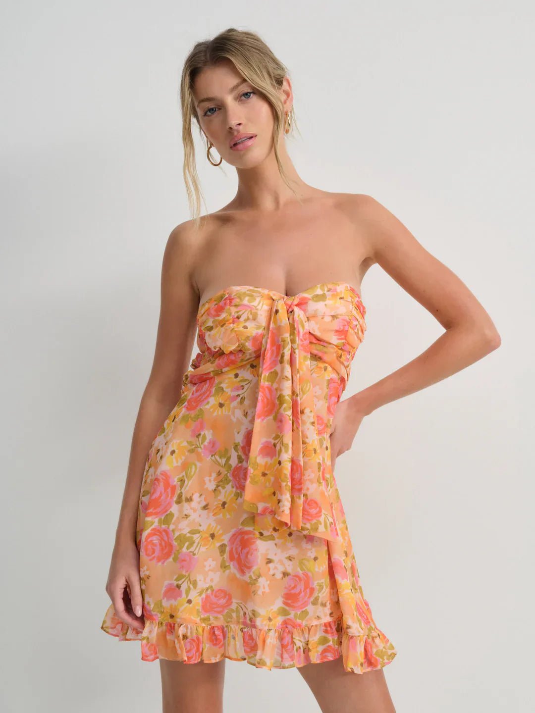 Boho Maxikleid mit Blumenmuster und fließender Silhouette - Livezo