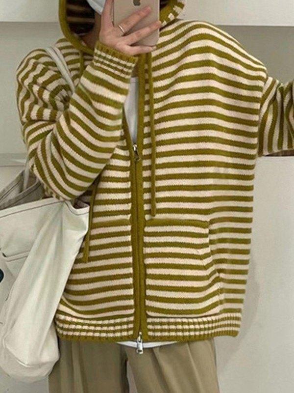 Gemütlicher gestreifter Kapuzen - Strickjacke mit Reißverschluss - Livezo