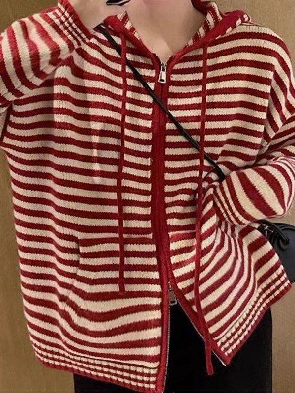 Gemütlicher gestreifter Kapuzen - Strickjacke mit Reißverschluss - Livezo