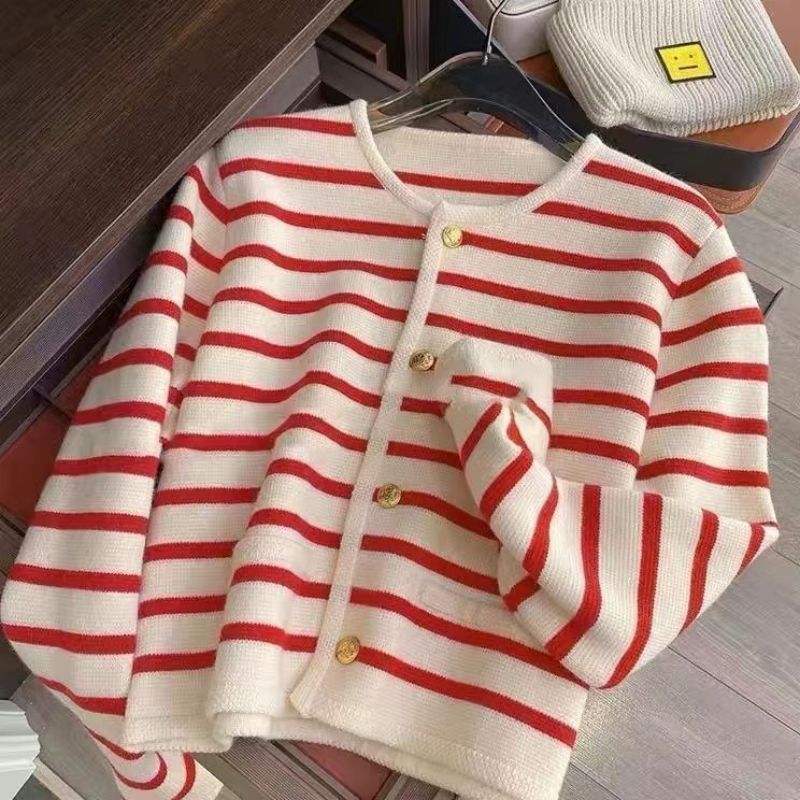 Gemütlicher gestreifter Strickpullover für den Herbst - Livezo