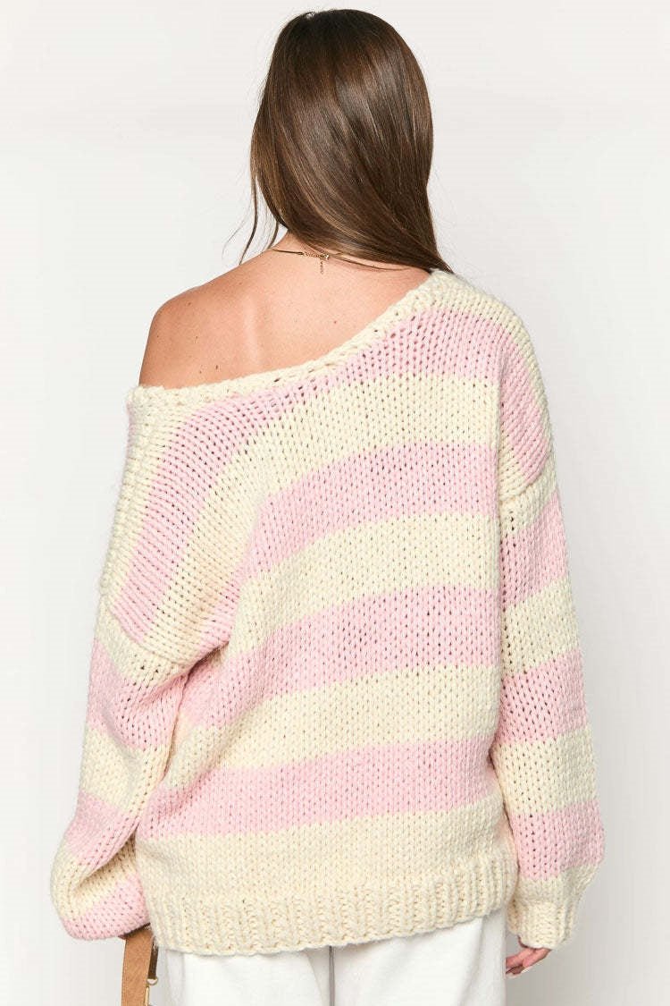 Gemütlicher gestreifter Strickpullover mit Ausschnitt über der Schulter - Livezo