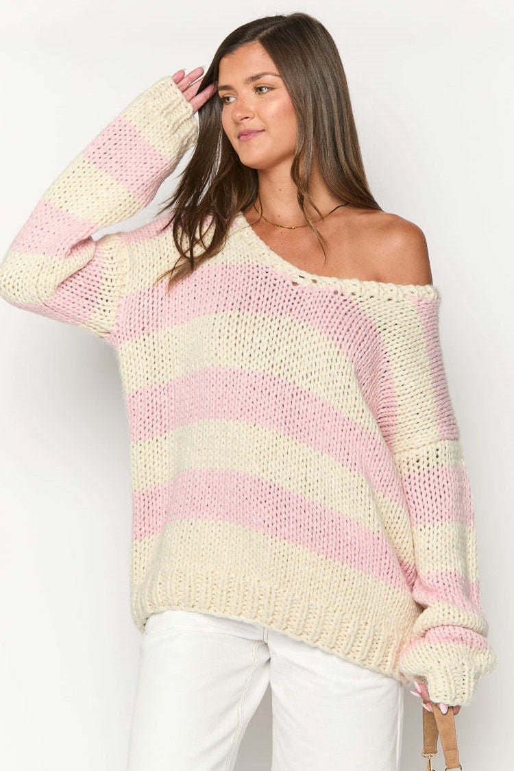 Gemütlicher gestreifter Strickpullover mit Ausschnitt über der Schulter - Livezo