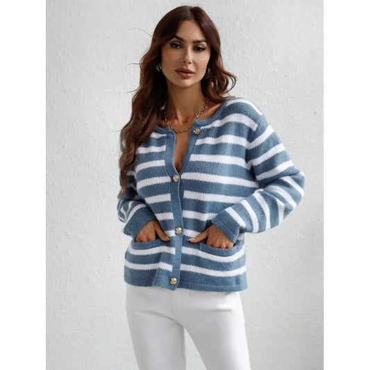 Gemütlicher Grobstrickpullover mit Knöpfen und Taschen - Livezo