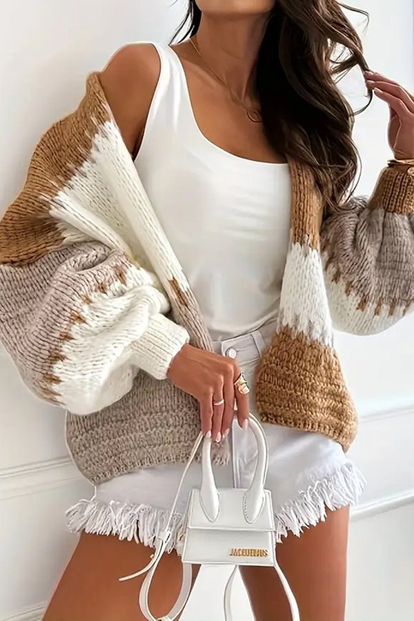 Gemütlicher legerer Strickcardigan mit kontrastierenden Nahtdetails - Livezo