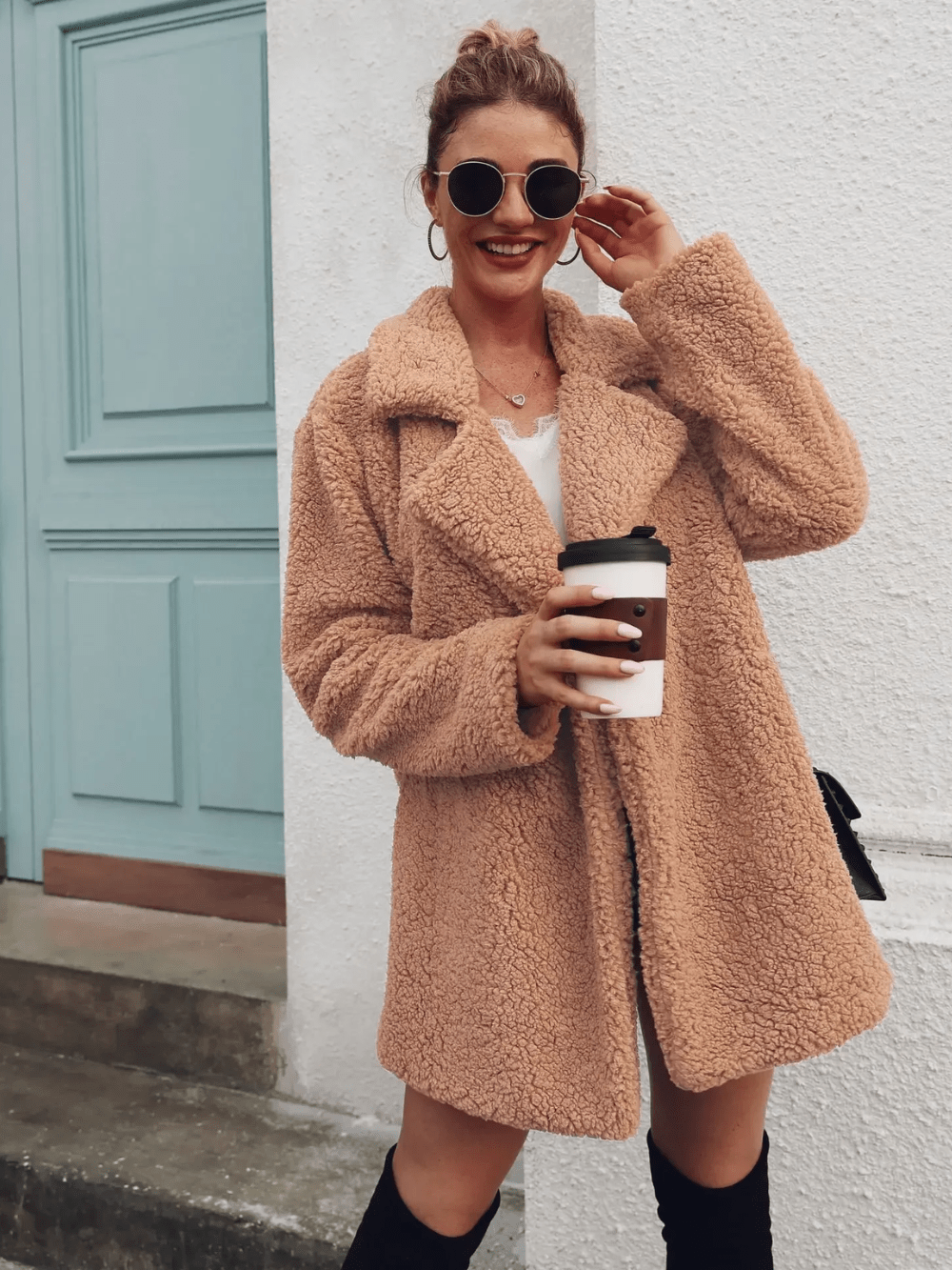 Gemütlicher Teddy - Plüsch - Kurzmantel mit Reverskragen - Livezo