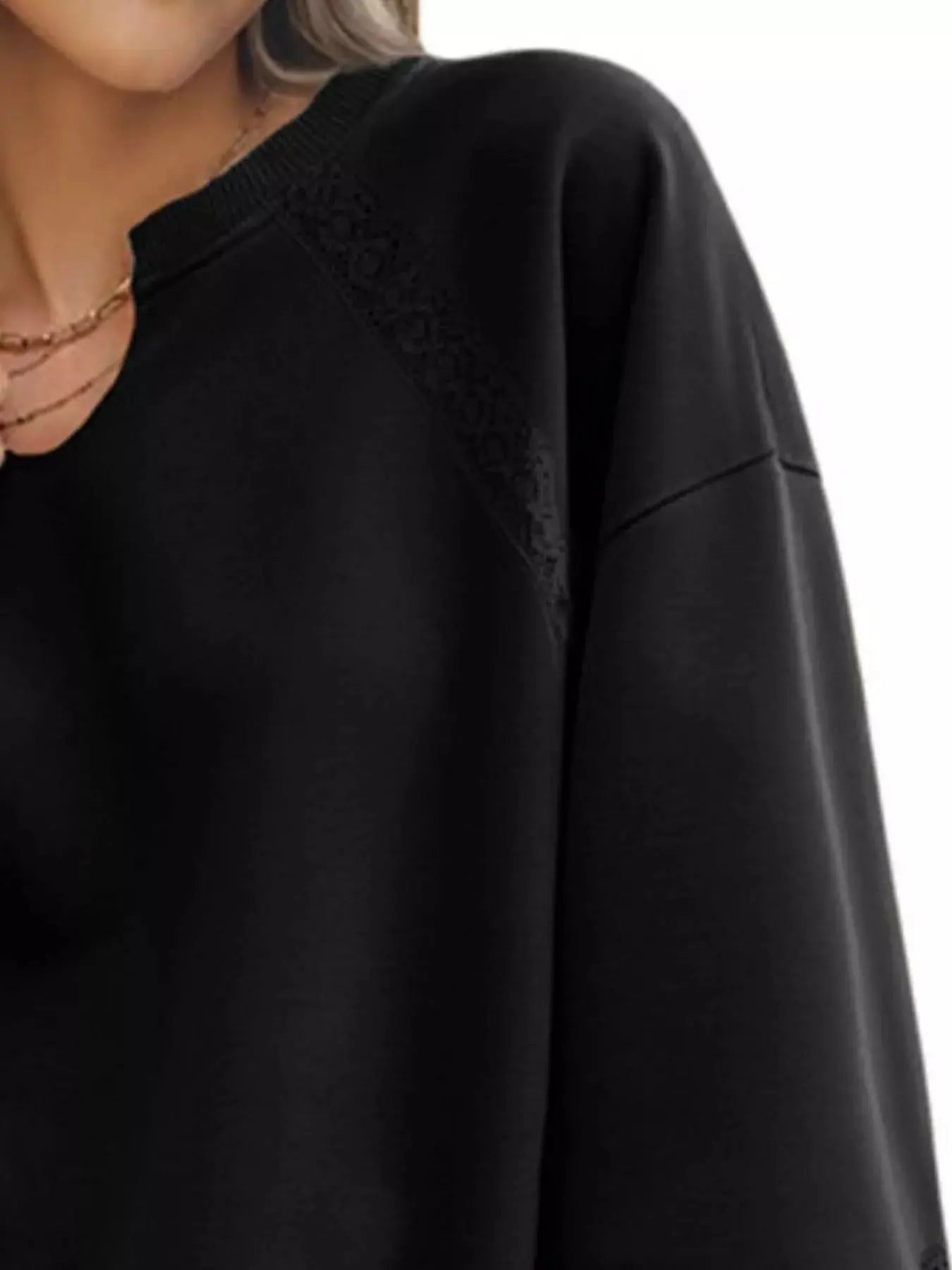 Gemütliches Sweatshirt mit Spitzenbesatz für lässig - schicke Looks - Livezo