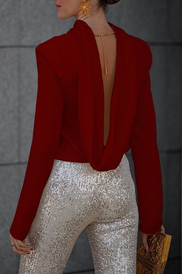 Satin - Bluse mit drapiertem Wasserfallausschnitt und Kettendetail am Rücken - Livezo