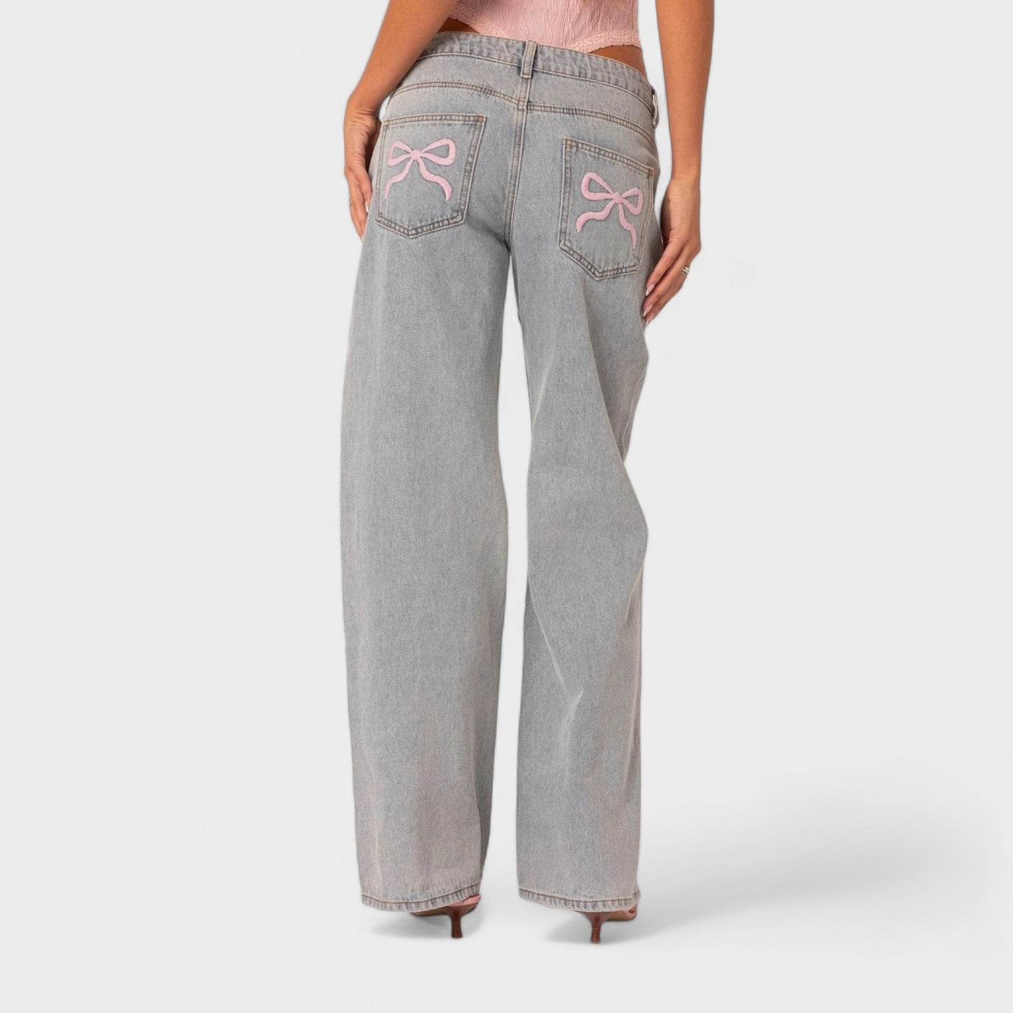 Trendige High - Waist - Jeans mit Schleifendetail - Livezo