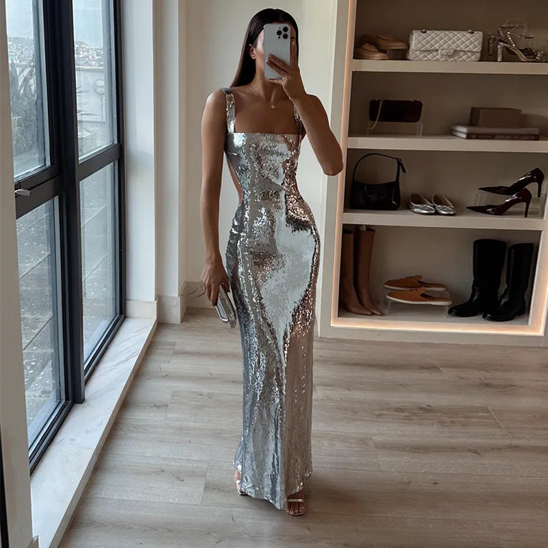Shay Pailletten-Maxikleid mit Cut-Outs
