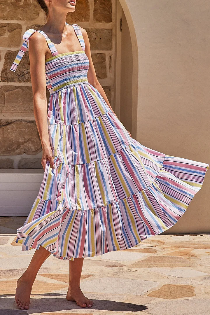 Bedrucktes Trägerkleid mit Patchwork im urbanen Stil