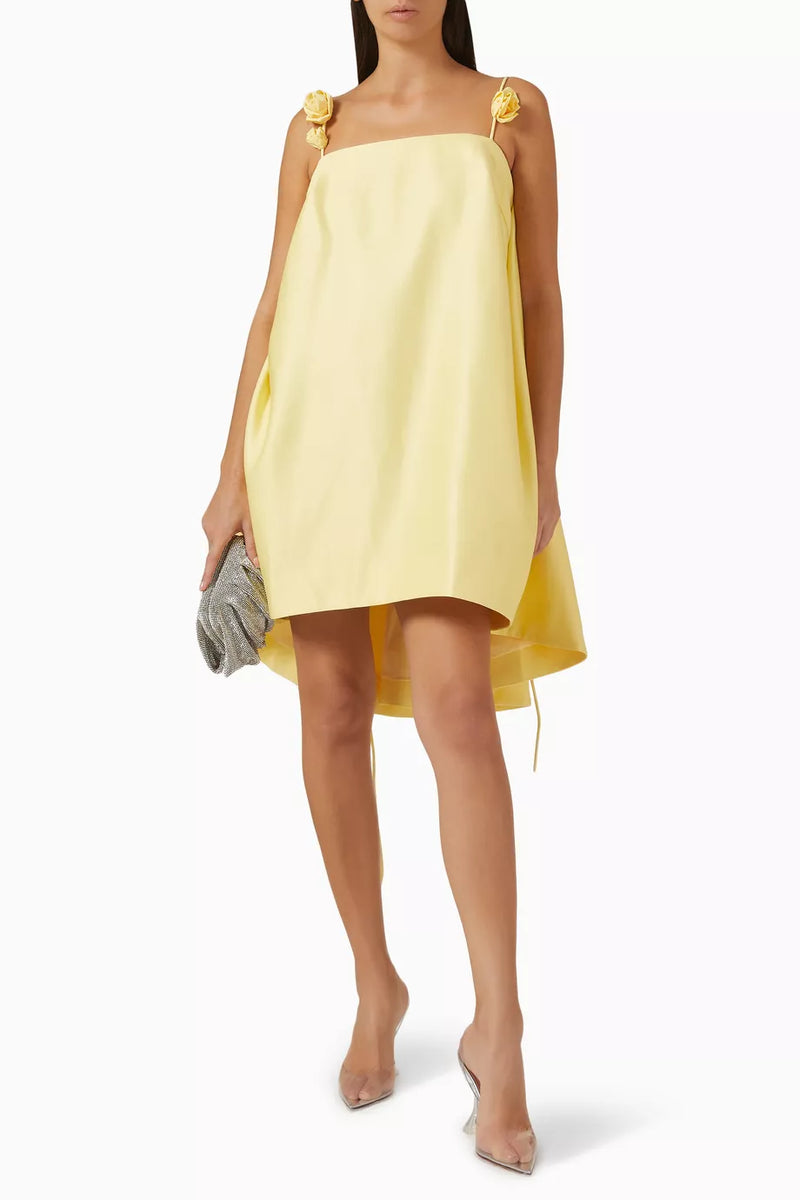 Verspielt und schmeichelhaft Silhouette 3D Rosen Drapierung Träger A-Linie Mini Kleid