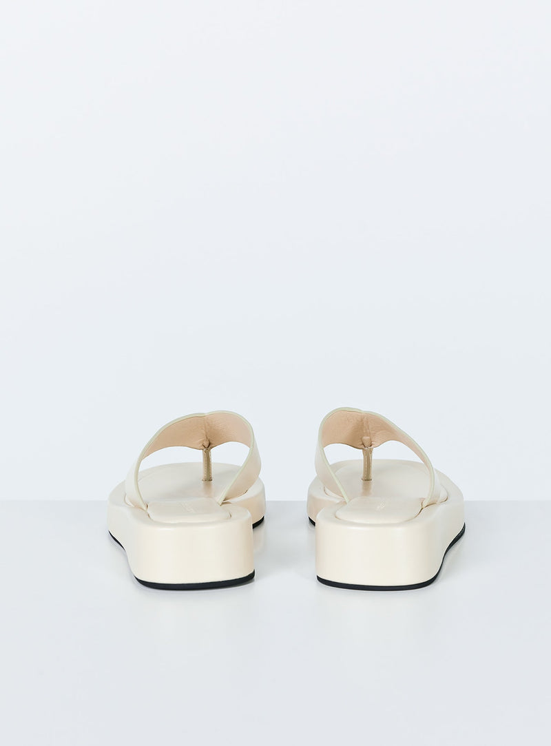 Plateau-Sandalen