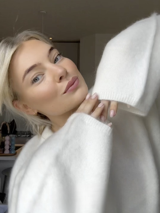 Gemütlicher weicher Mohair-Strickpullover