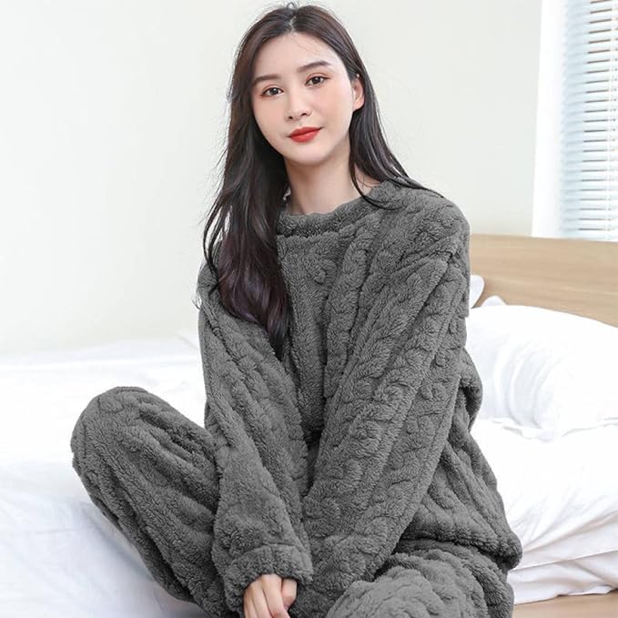 Nina - Extra warmer Winterpyjama aus weichem Fleece