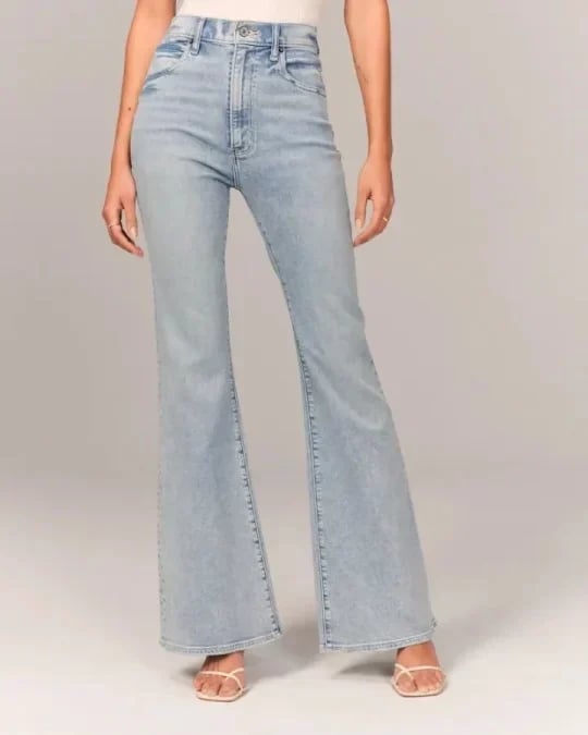 Erika - Ultra High Rise Stretch Flare-Jeans