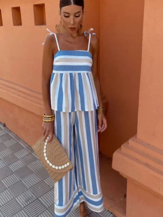 Lebhaft bedrucktes zweiteiliges Sommeroutfit