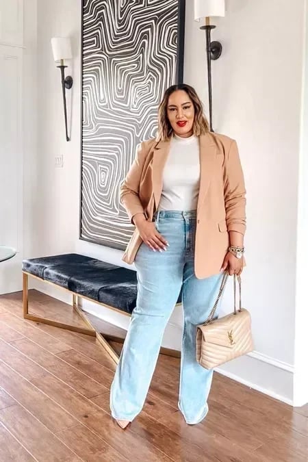 Ultrahohe Stretch-Schlagjeans mit hoher Tailleww