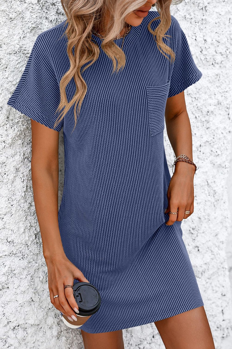 Ribbed Tee Dress -Streifen, Stretch und echter Stil