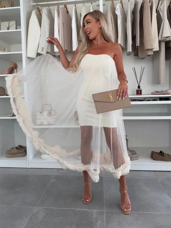Reilly – Anmutige feminine Eleganz
