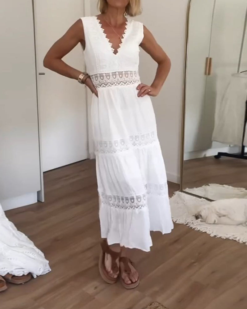 Lunora | Romantisches Spitzen-Midikleid mit V-Ausschnitt