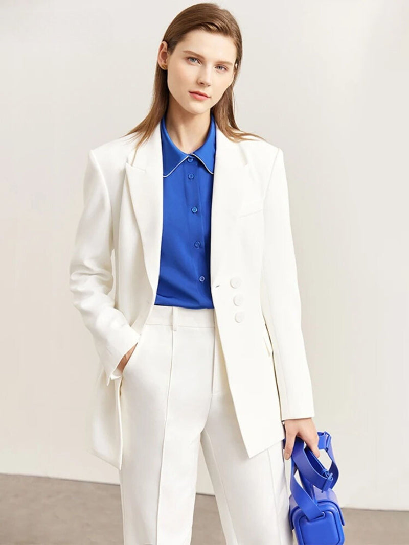 Allure | Minimalistischer Blazer und Hochgeschnittene Tapered-Hose im Set