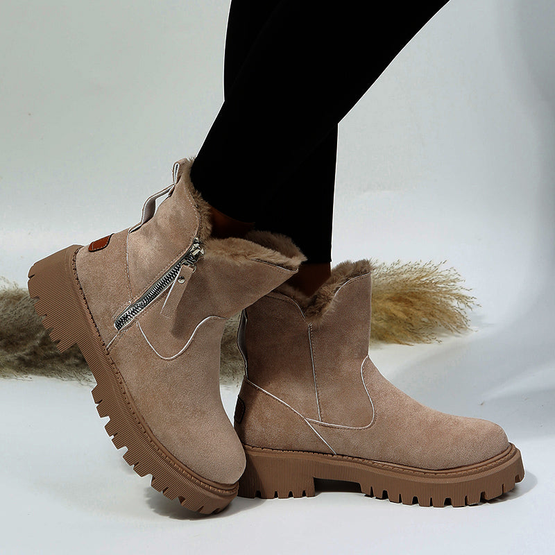 Gemütliche Wildleder-Winterstiefel