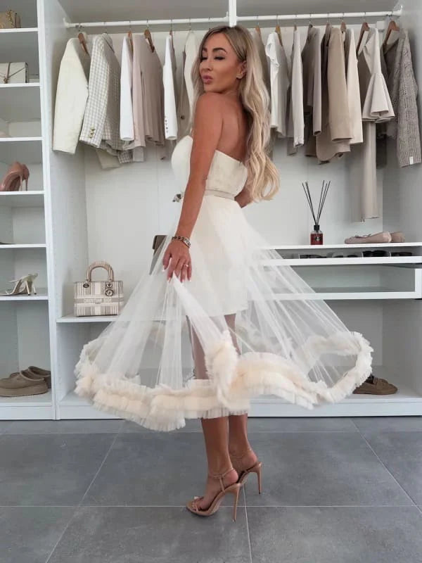 Reilly – Anmutige feminine Eleganz