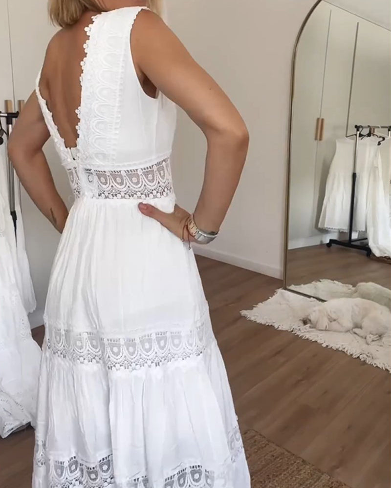 Lunora | Romantisches Spitzen-Midikleid mit V-Ausschnitt