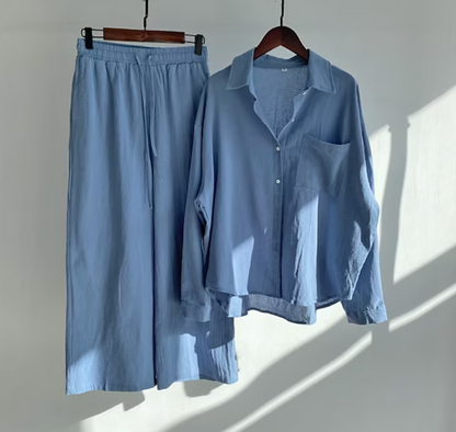 Entspanntes Leinenblusen- und Weitbein-Hosen-Set