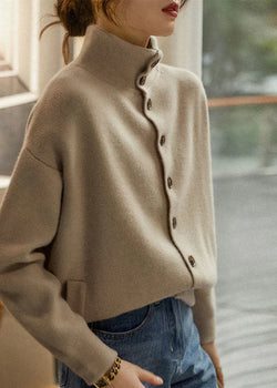 Gilda - Rollkragenpullover mit Knopfleiste