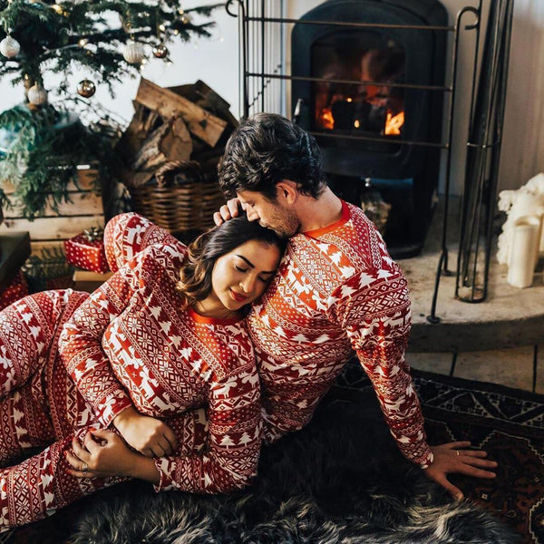 ChristmasSleep - Passende Pyjama-Sets für die ganze Familie mit Weihnachtsmuster in Rot und Weiß