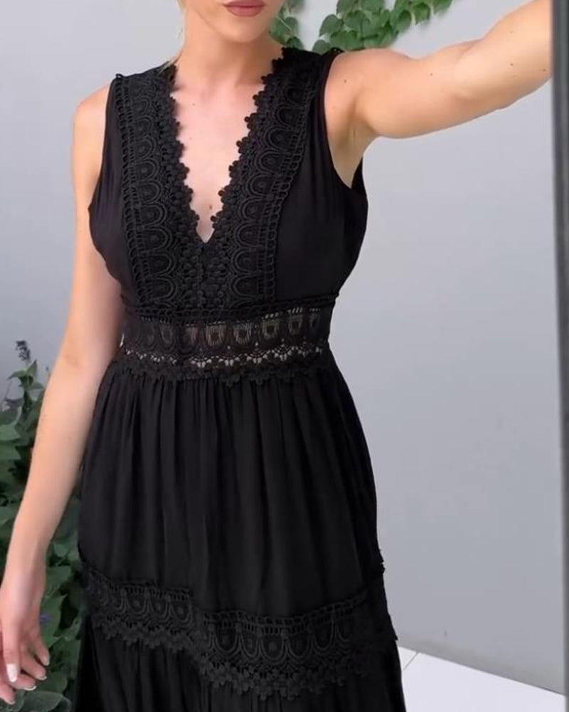 Lunora | Romantisches Spitzen-Midikleid mit V-Ausschnitt