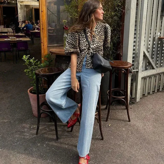 Bluse mit Leopardenmuster, Puffärmel und Schleifenakzent