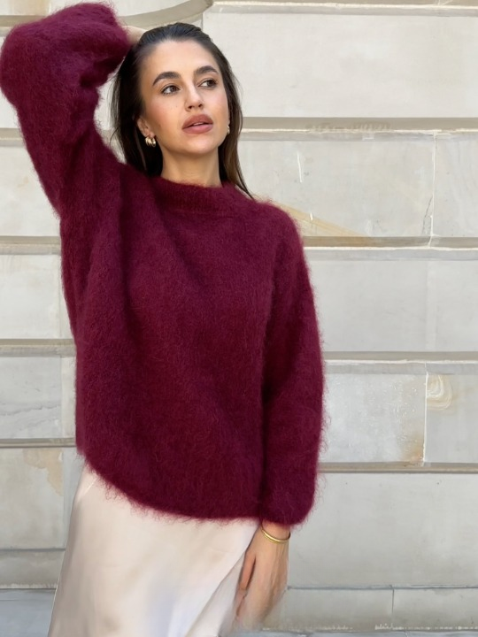 Gemütlicher weicher Mohair-Strickpullover