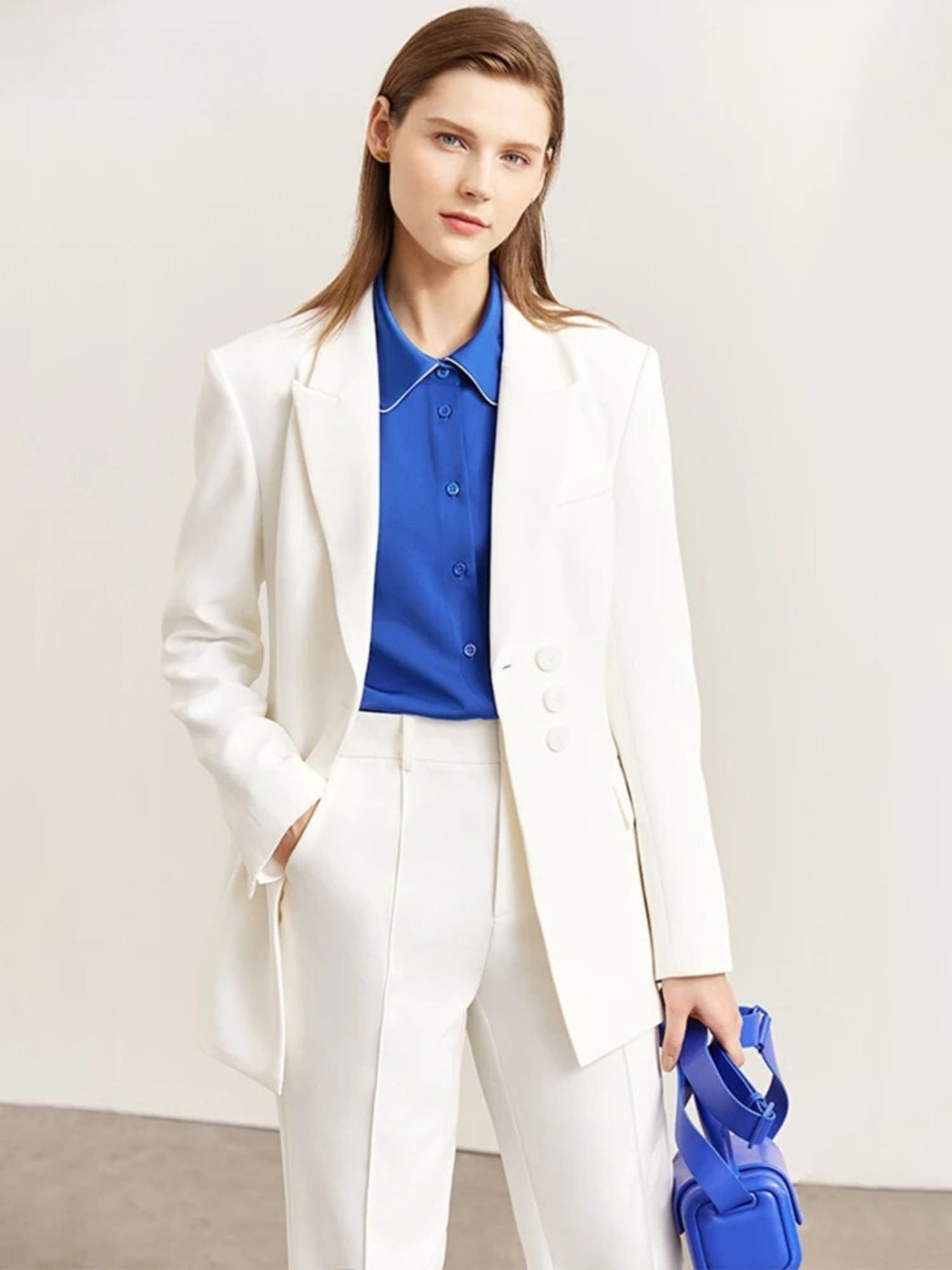 Allure | Minimalistischer Blazer und Hochgeschnittene Tapered - Hose im Set - Livezo