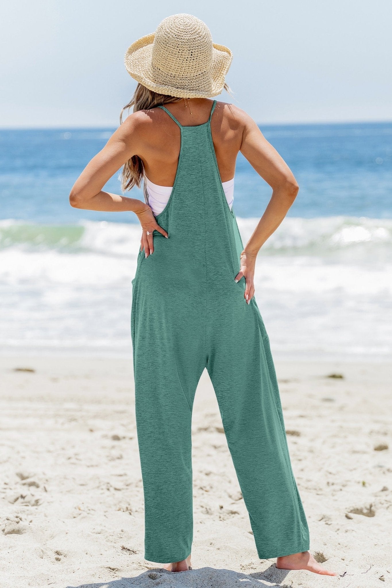 Ärmelloser Jumpsuit mit Rundhalsausschnitt und Schrittnaht - Livezo