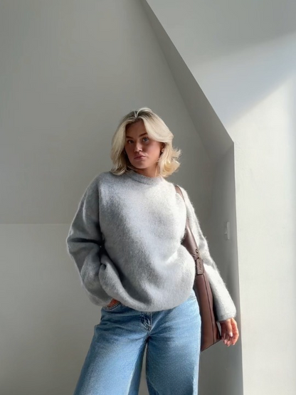 Gemütlicher weicher Mohair-Strickpullover