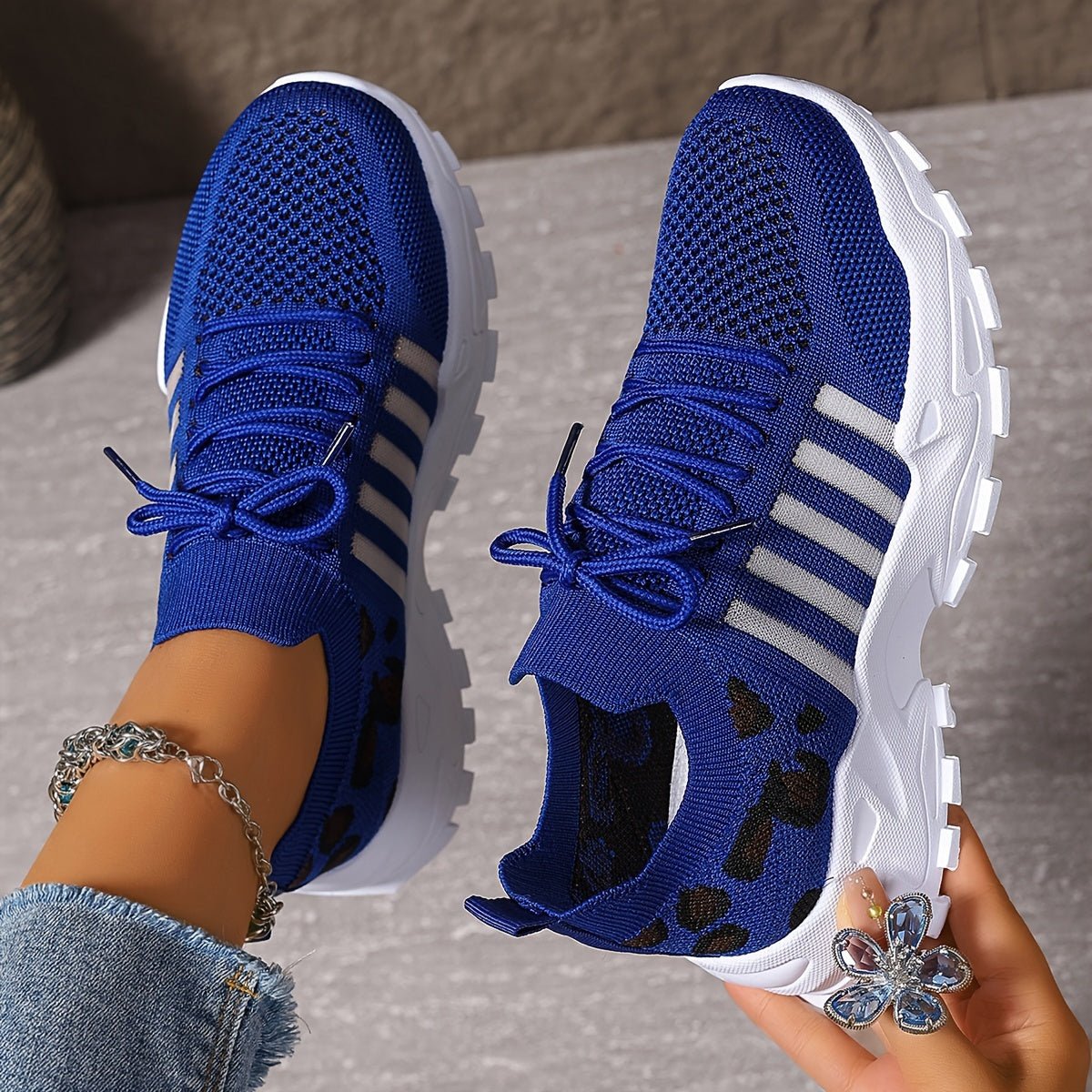 Bequeme orthopädische Sneaker für Damen - Livezo