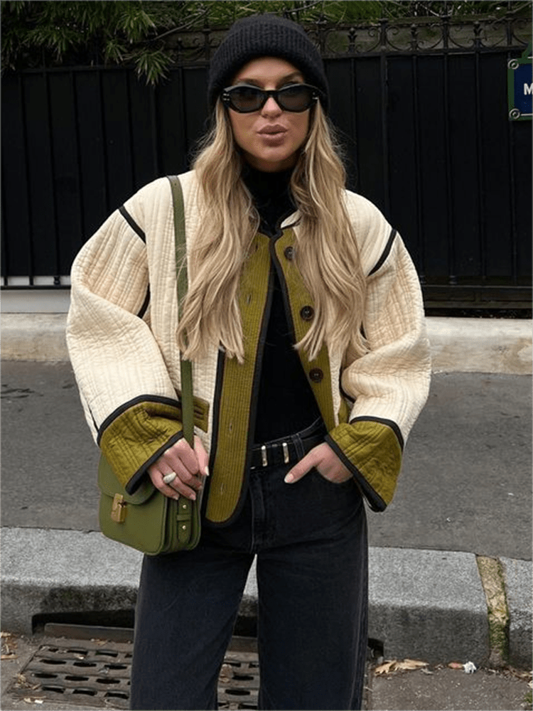 Bequeme Übergangs - Damenjacke mit Knopfdetaillierung - Livezo