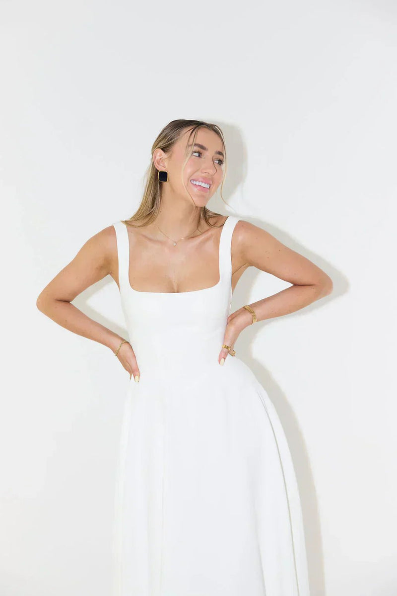 Bequemes schickes fließendes Kleid für alltägliche Eleganz - Livezo