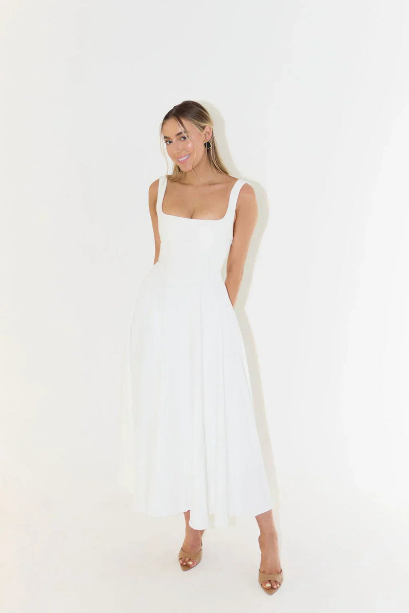 Bequemes schickes fließendes Kleid für alltägliche Eleganz - Livezo