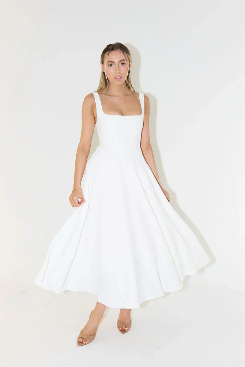 Bequemes schickes fließendes Kleid für alltägliche Eleganz - Livezo