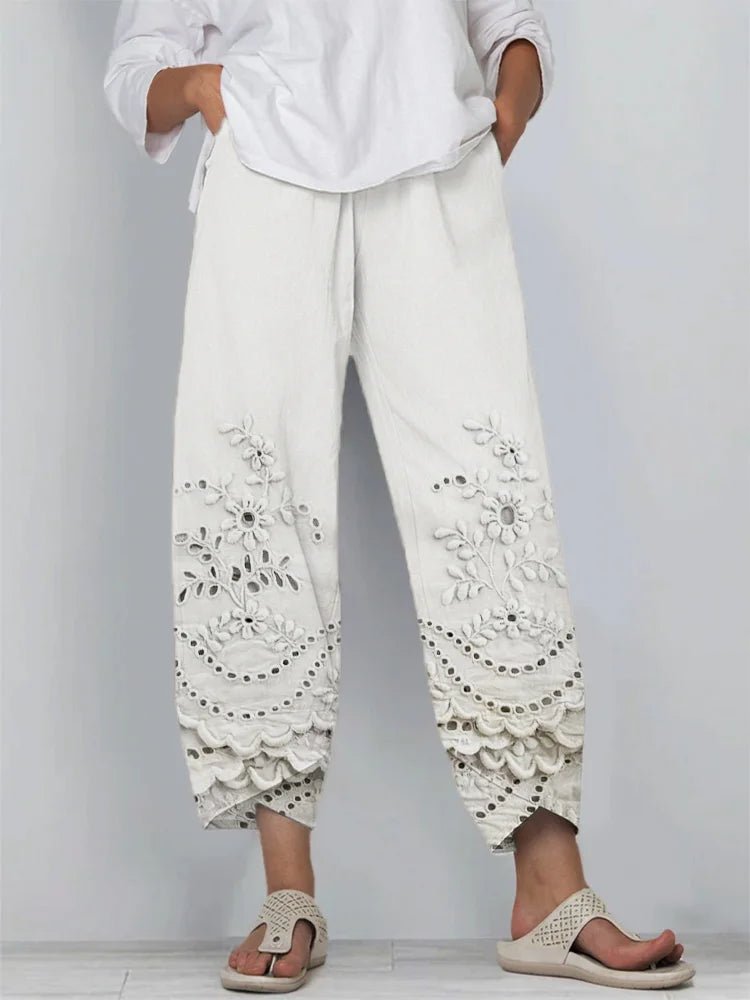 Bestickte Leinen - Caprihose mit Blumen & Spitzenbund - Livezo