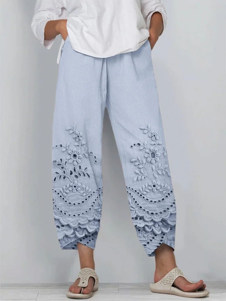 Bestickte Leinen - Caprihose mit Blumen & Spitzenbund - Livezo