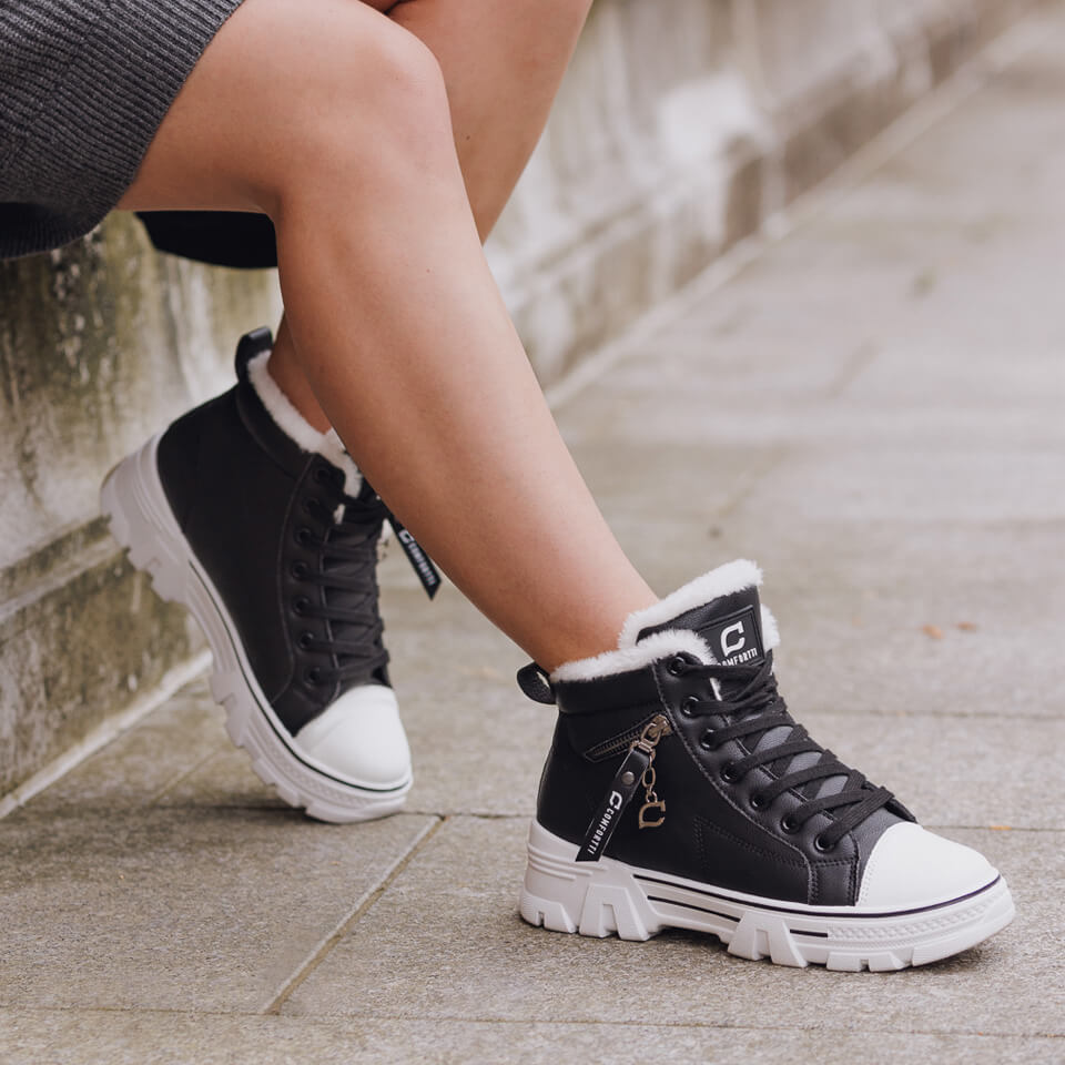 Blaze – Damen Kuschelstiefel - Livezo