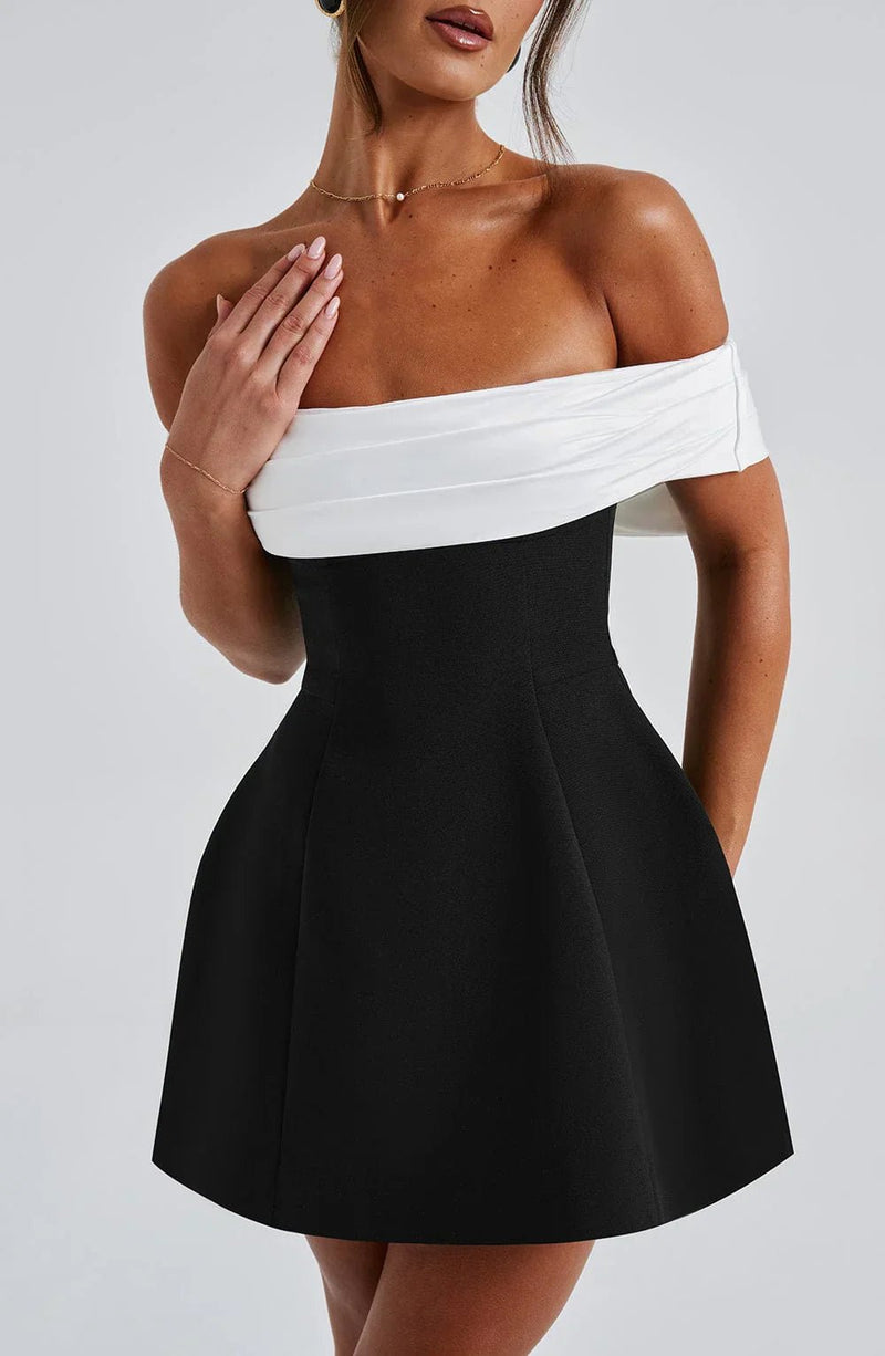 Bow Mini | Rückenfreies Mini - Kleid mit Schleife nur heute - Livezo