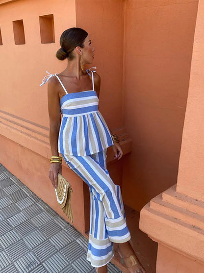 Lebhaft bedrucktes zweiteiliges Sommeroutfit