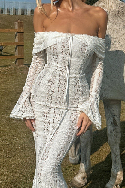 Celestia Schulterfreies Spitzen - Maxikleid - Livezo