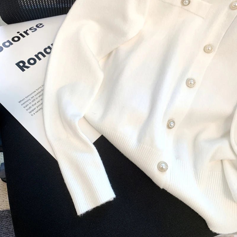 Claudia - Enge Strickjacke für Frauen - Livezo