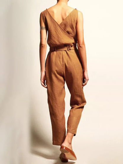 Damen Jumpsuit mit V - Ausschnitt und Gürtel in Freizeitstil - Livezo